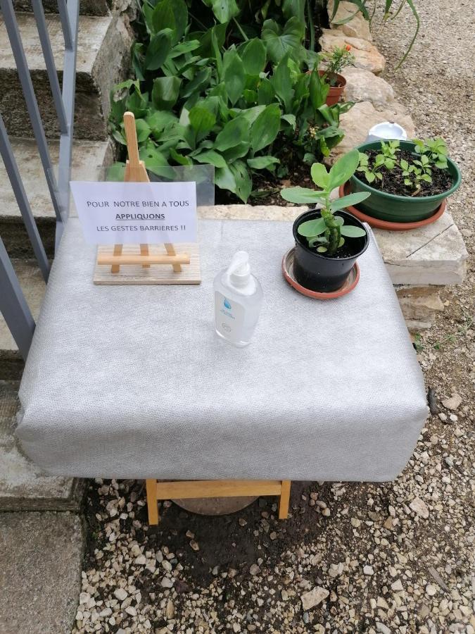 Chambre D'Hotes Le Chat Botte Espédaillac Εξωτερικό φωτογραφία