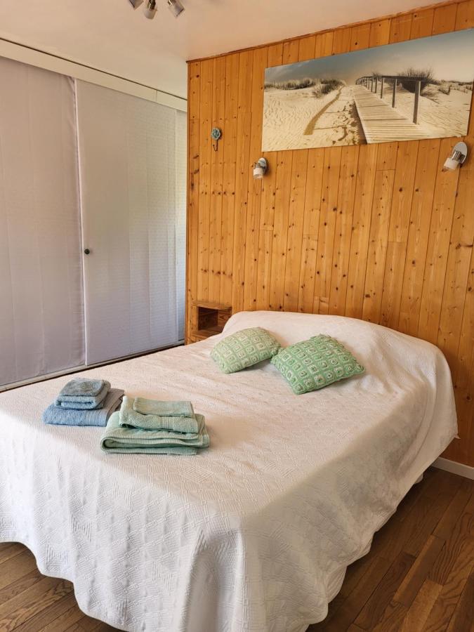 Chambre D'Hotes Le Chat Botte Espédaillac Εξωτερικό φωτογραφία