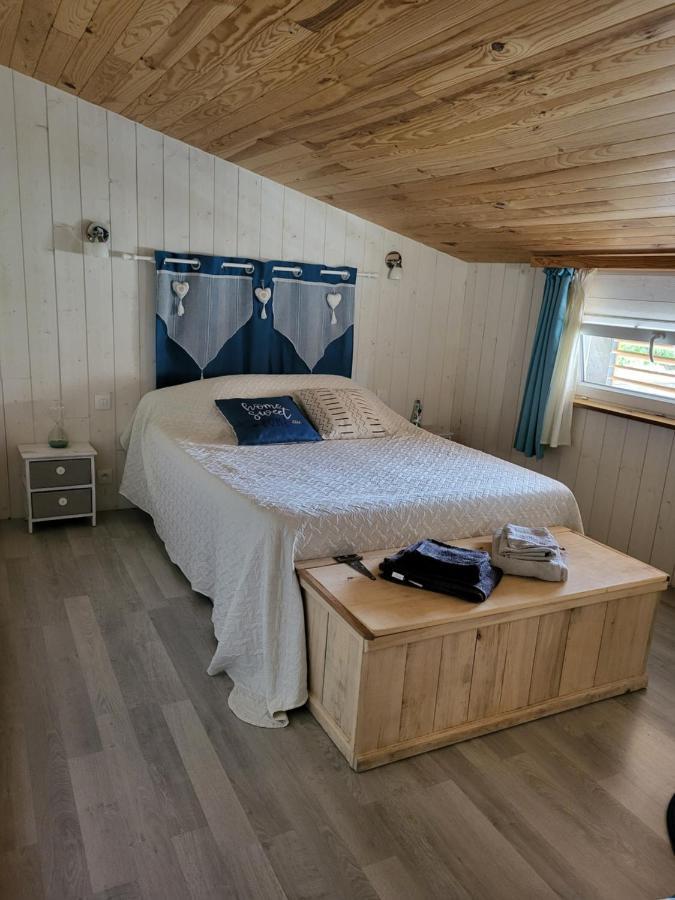 Chambre D'Hotes Le Chat Botte Espédaillac Εξωτερικό φωτογραφία